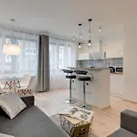 Apartmate- Heart Of Oldtown Apartment- Sauna & Security Apartmán