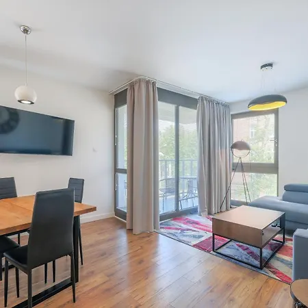 Apartment Apartmate- Heart Of Oldtown Apartment- Sauna & Security Gdansk