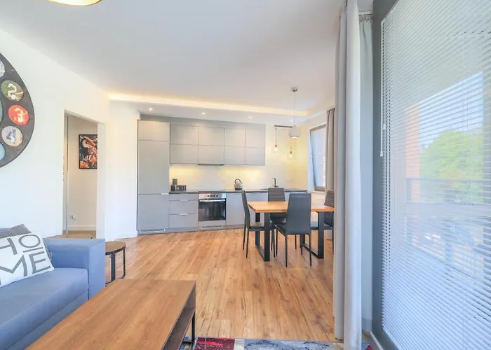 Apartment Apartmate- Heart Of Oldtown Apartment- Sauna & Security